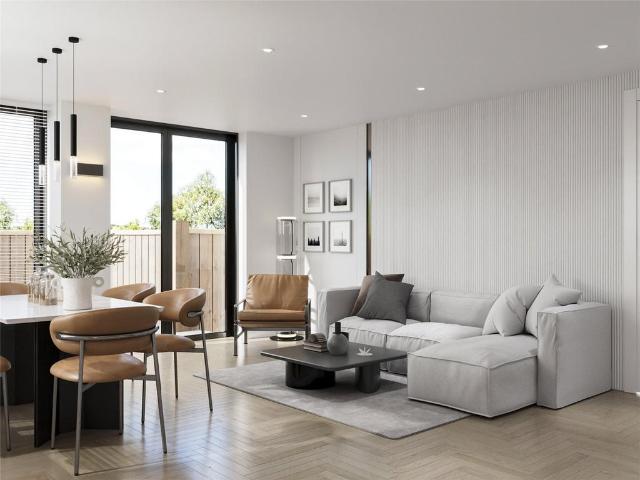 Flat for sale in London Borough of Merton, Collier's Wood