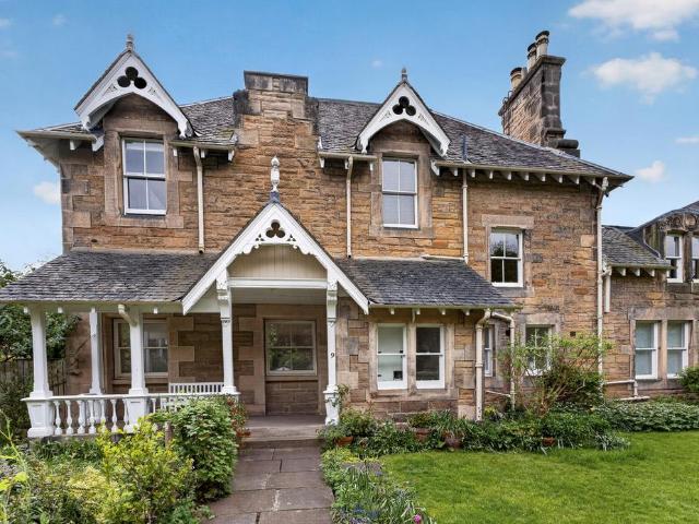 Flat for sale in Merchiston, Scotland