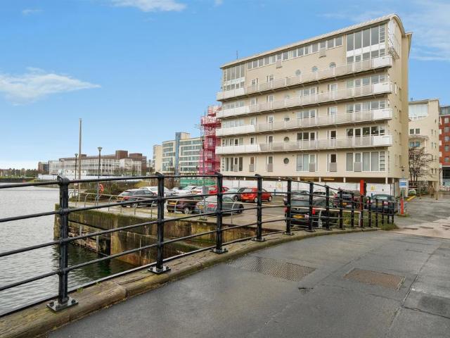 Flat for sale in Baltic Triangle, Calderstones