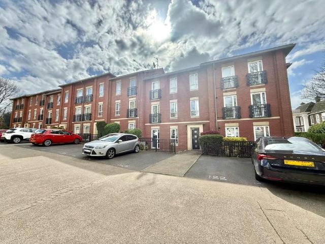 Flat for sale in Old Heath, Bilston
