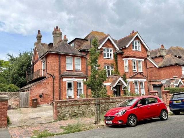 Flat for sale in Eastbourne, East Sussex