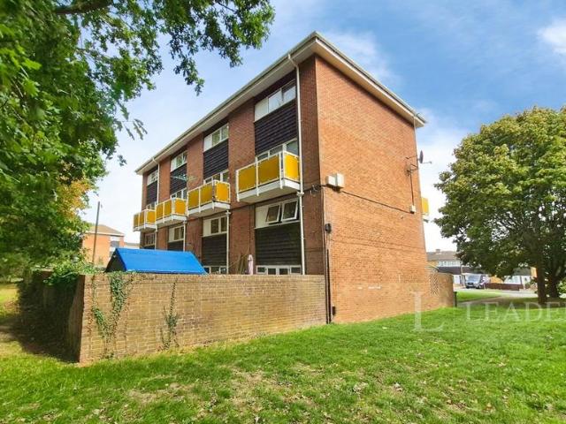 Flat for sale in West End, Fareham