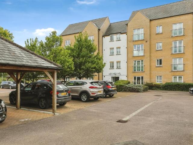 Flat for sale in Huntingdon, Cambridgeshire