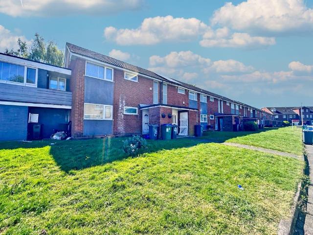 Flat for sale in Dudley Port, Tipton