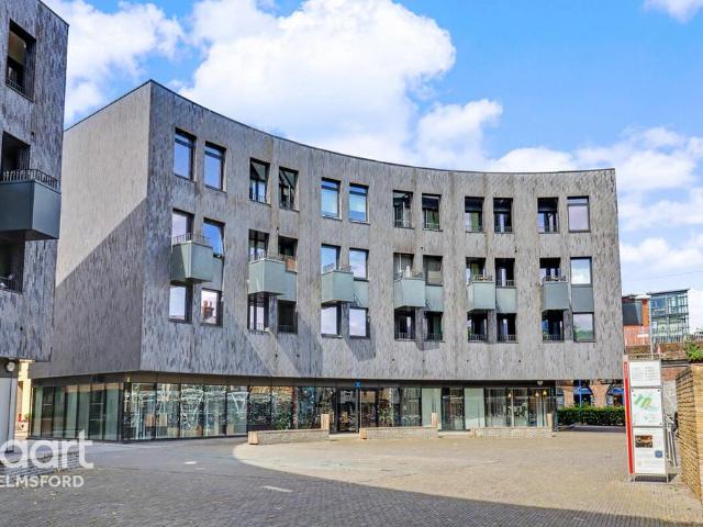 Flat for sale in Moulsham, Chelmsford