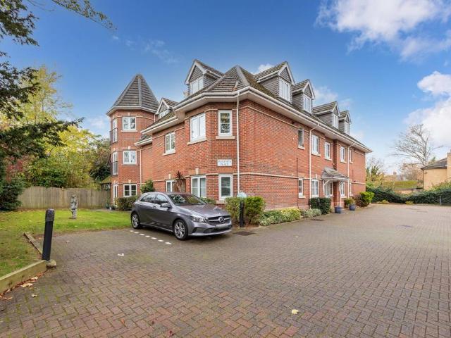 Flat for sale in St Marks, Maidenhead