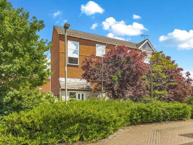 Flat for sale in Evershot, Oxfordshire