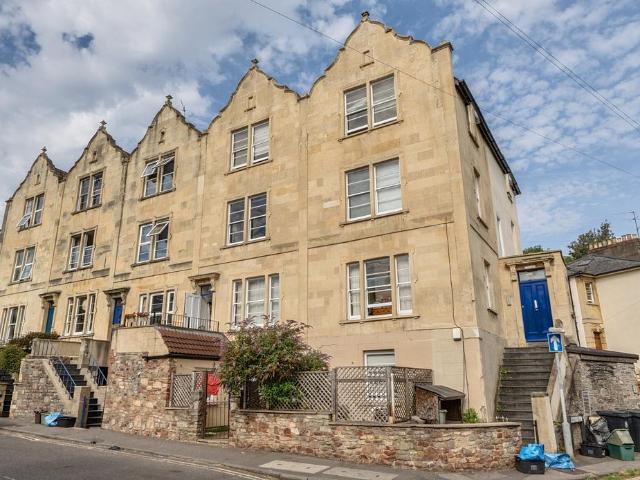 Flat for sale in Feckenham, City Of Bristol