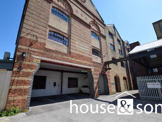 Flat for sale in Bournemouth