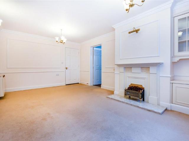 Flat for sale in Elmdon, West Midlands