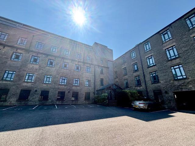 Flat for sale in Pendock, Greater Manchester