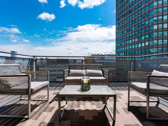 Flat for sale in Canal Quarter, Cardiff