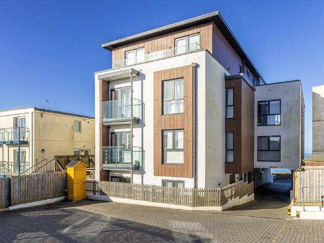 Flat for sale in Trevelgue, Newquay