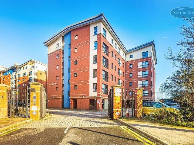 Flat for sale in City Centre, South Yorkshire