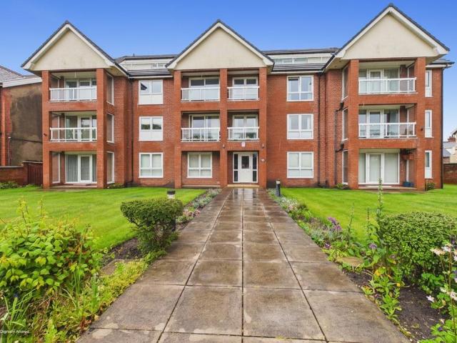 Flat for sale in Squires Gate, Blackpool