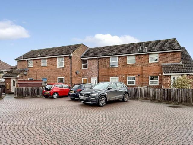 Flat for sale in Westbury, Wiltshire