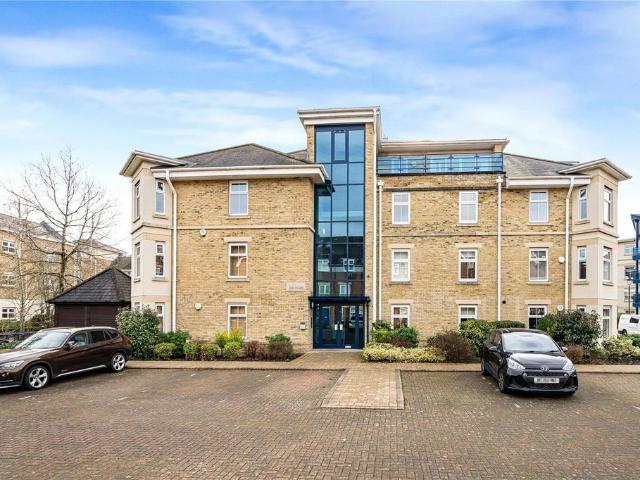 Flat for sale in The Slade, Oxfordshire