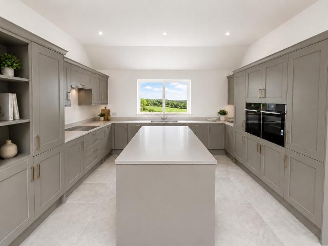 Flat for sale in Elmfield, Leicestershire