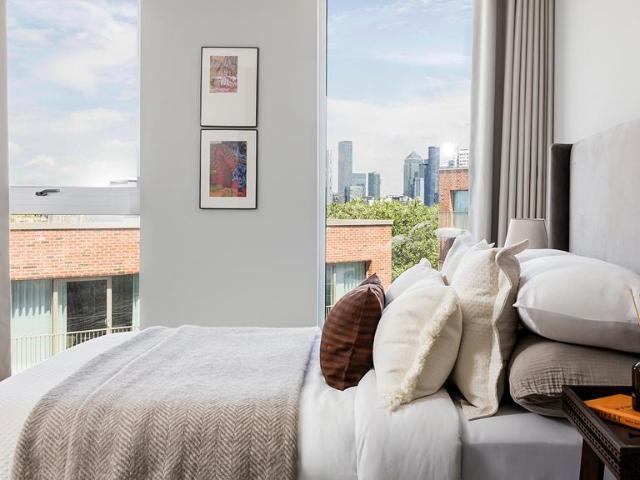 Flat for sale in London Borough of Lewisham, Greater London
