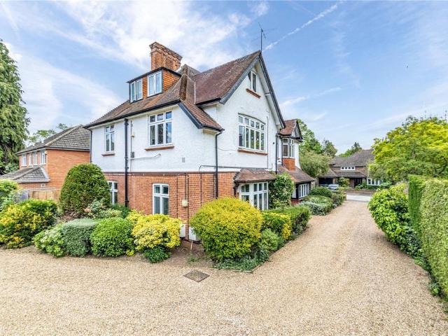 Flat for sale in Sheerwater, Woking