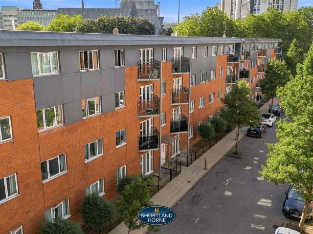 Flat for sale in Hillfields, West Midlands