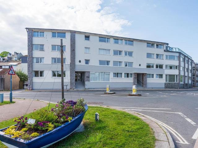 Flat for sale in Strode, Devon