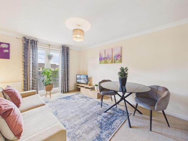 Flat for sale in Bensham, Tyne And Wear