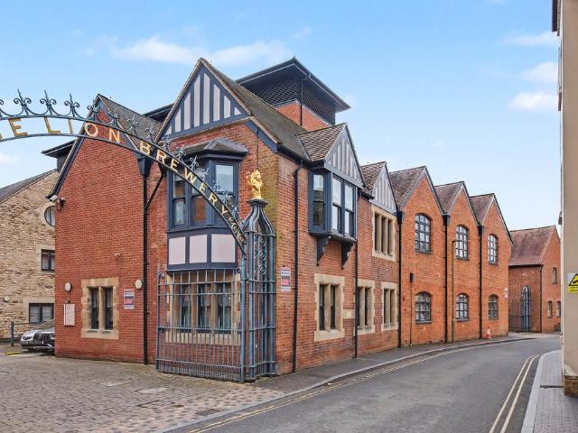 Flat for sale in St Thomas', The Slade