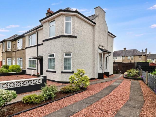 Flat for sale in Loanhead, Stanwix