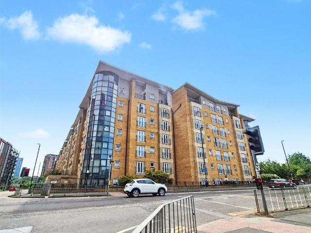 Flat for sale in Ordsall, Salford