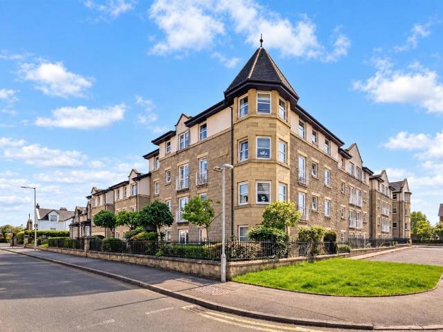 Flat for sale in Barncluith, Hamilton