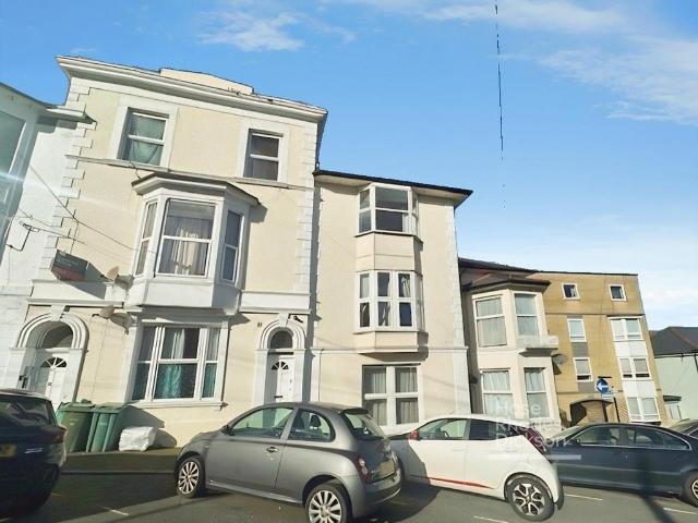 Flat for sale in Weeks, Ryde