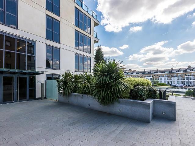 Flat for sale in Imperial Wharf, Greater London