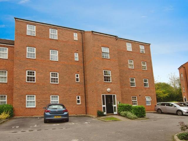 Flat for sale in Cinderhill, Haddon