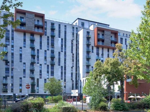Flat for sale in Alton Barnes, Essex