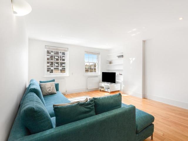 Flat for sale in Fitzrovia, Greater London
