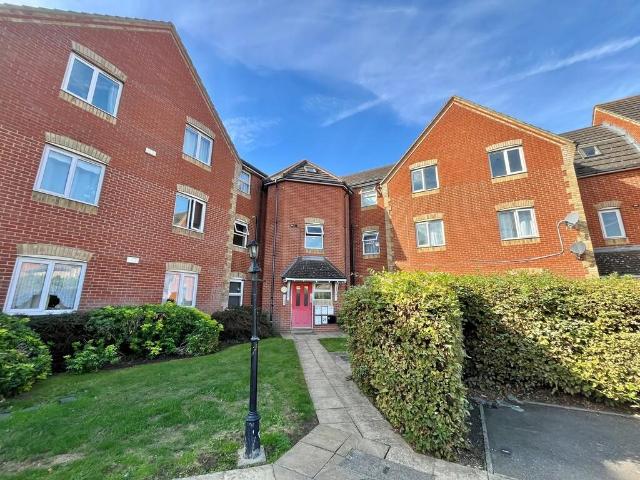 Flat for sale in London Borough of Barking and Dagenham, Greater London