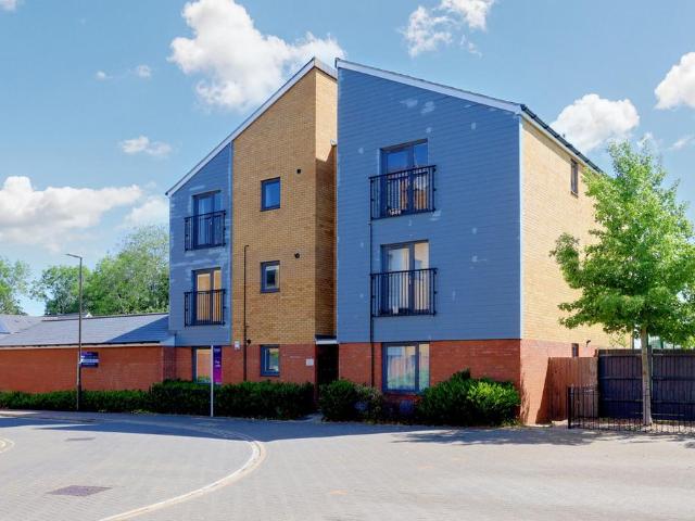 Flat for sale in Wolverton and Greenleys, Old Wolverton
