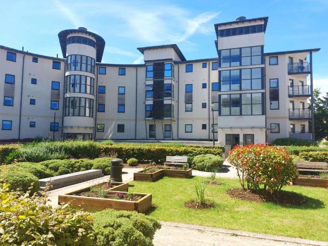 Flat for sale in Rodbourne, Swindon