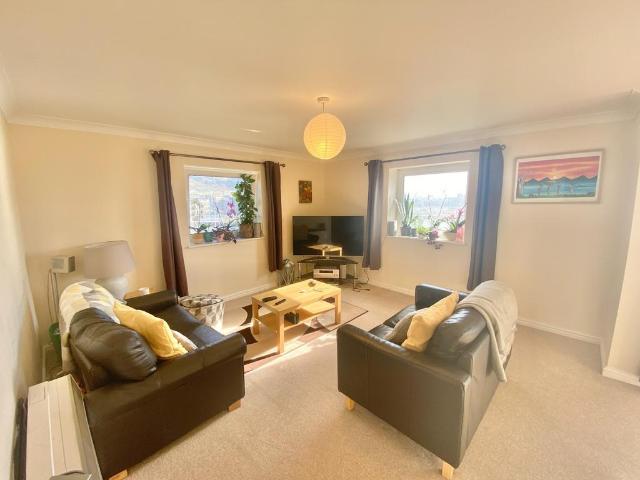 Flat for sale in SA1 Swansea Waterfront, Nangreaves