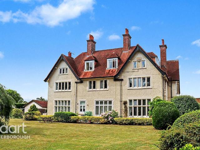 Flat for sale in Bretton, Peterborough