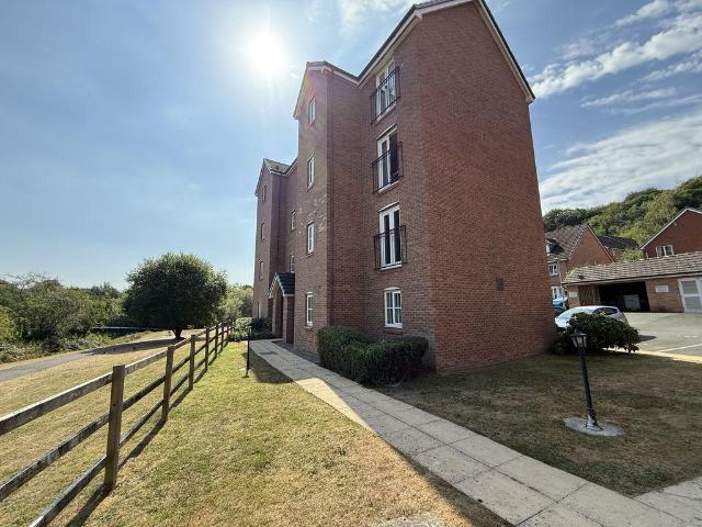Flat for sale in Clayton, Butterton