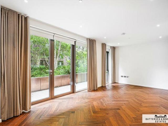 Flat for sale in Nine Elms, Greater London