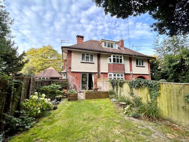 Flat for sale in Talbot Village, Bournemouth