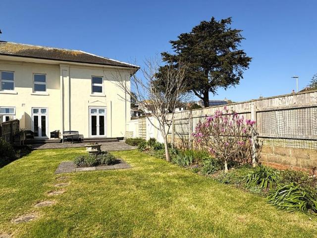 Flat for sale in Seaton, Budlake