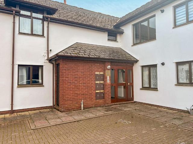 Flat for sale in Watergate, Devon
