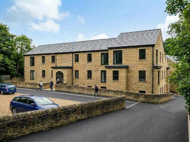 Flat for sale in Triangle, West Yorkshire