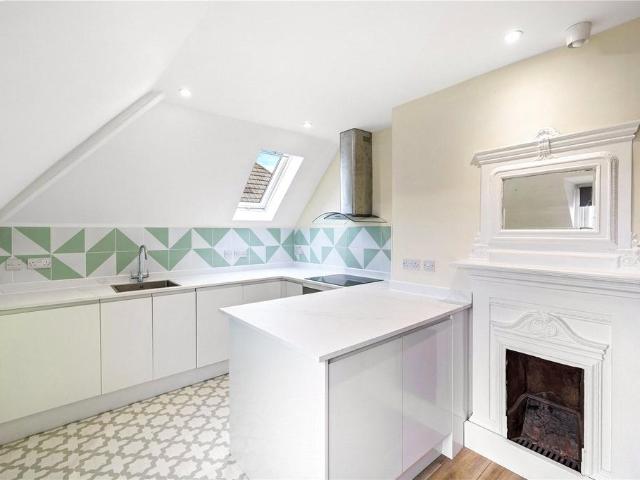 Flat for sale in Round Hill, Brighton & Hove