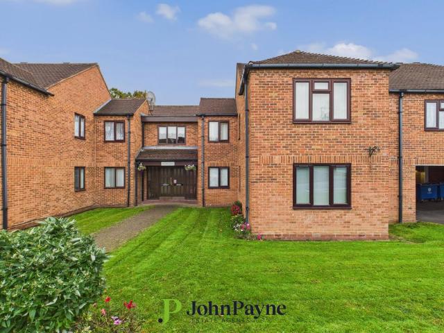 Flat for sale in Green Lane, Finham