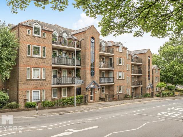 Flat for sale in Fordington, East Dorset